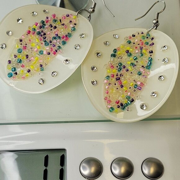 Creamy White Large Earrings with multicolored Beads and Crystal Fashion Stones - Picture 13 of 14